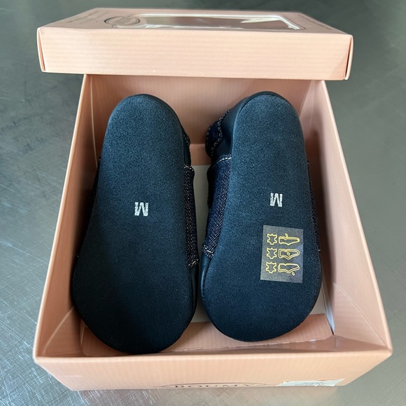 Boumy Leather Baby Booties - Color: Jeans - Picture 3 of 4